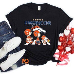 Denver Broncos Snoopy NFL Football Fan Gift Graphic Unisex Sports T-Shirt 159
